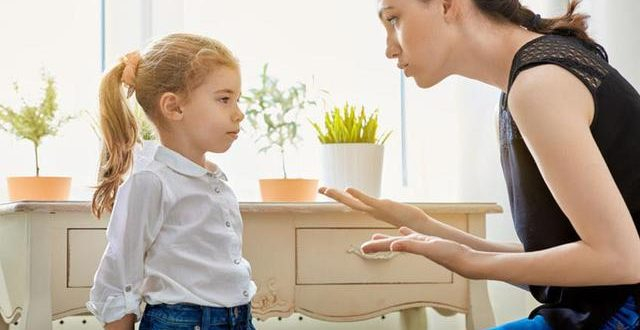 5 Cara Mengajarkan Anak Berterima Kasih