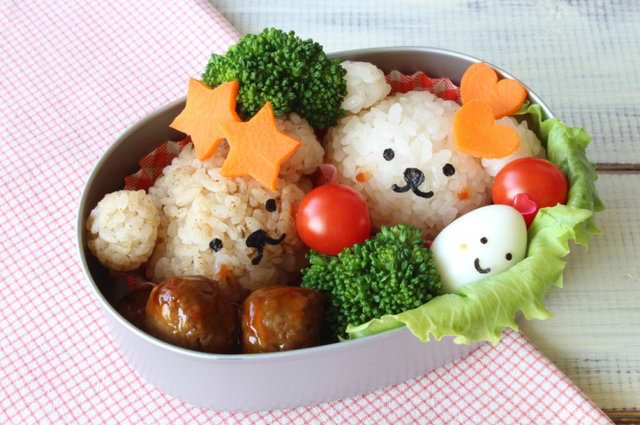 Anak Malas Sarapan? Yuk, Bujuk Dengan 3 Trik Ini!