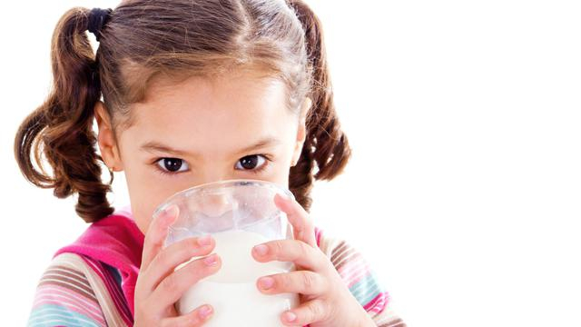 Tips Jitu Melatih Anak Agar Berhenti Ngedot