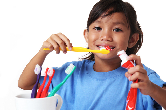 3 Cara Mudah Mencegah Gigi Berlubang Pada Anak