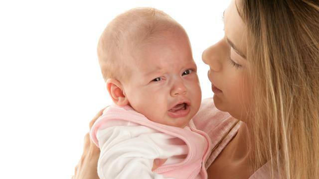 Berikut Teknik Menenangkan Bayi Menangis Yang Terbukti Ampuh