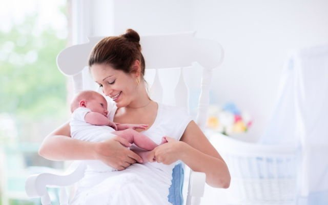 Berikut Teknik Menenangkan Bayi Menangis Yang Terbukti Ampuh