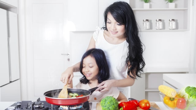 Cegah Anak Kecanduan Game Online Dengan 4 Cara Ini