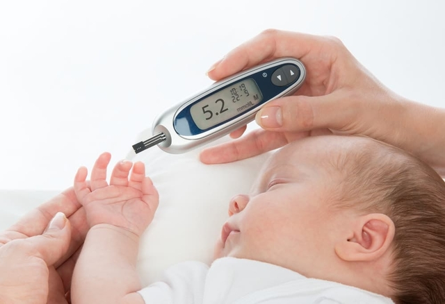 4 Alasan Kenapa Bayi Baru Lahir Sebaiknya Tidak Langsung Dimandikan