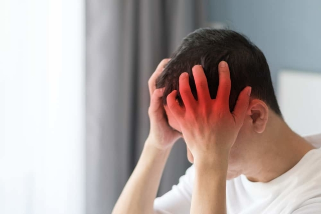 Sering Lembur? Hati- Hati Risiko Stroke Mengintai di Usia Muda