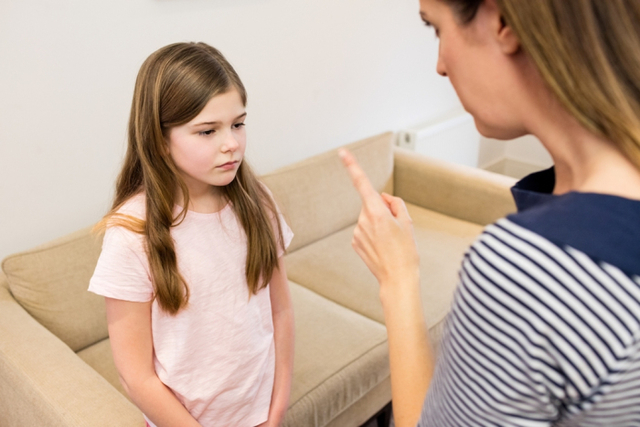 5 Cara Mengendalikan Emosi Saat Mendisiplinkan Anak