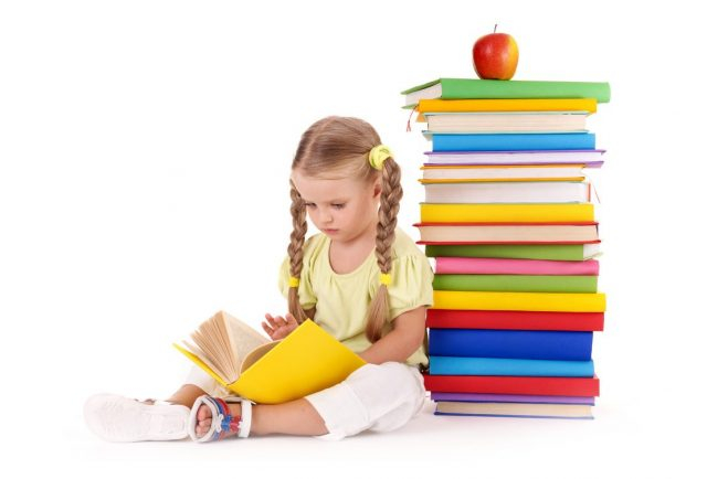 Berikut 5 Cara Terbaik Untuk Mengajarkan Anak Membaca