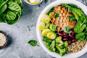 5 Cara Mengatasi Rasa Bosan Makan Makanan Sehat