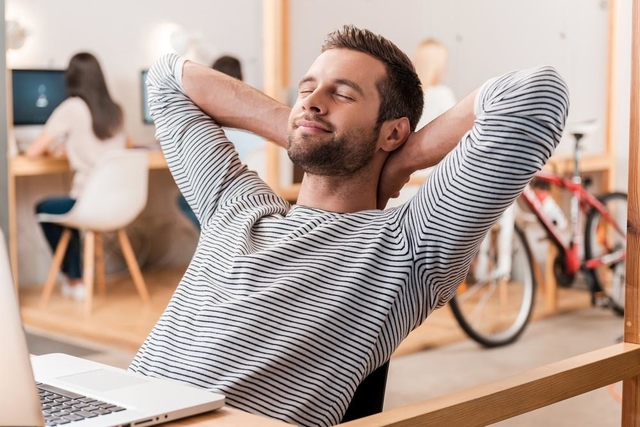 Tips Jitu Agar Tetap Semangat Kerja Di Kantor