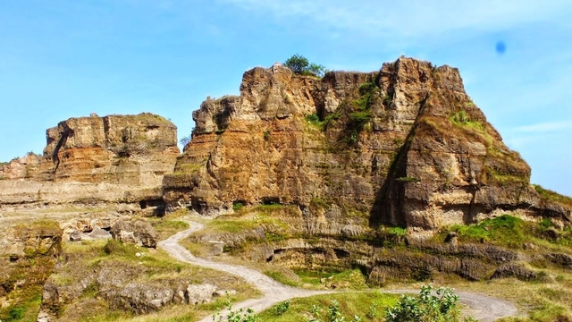 6 Destinasi Asli Indonesia Yang Mirip Dengan Wisata Di Luar Negeri