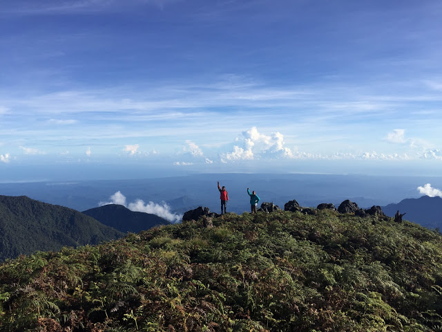 Berikut Ini 5 Gunung Indonesia Dengan Jalur Pendakian Ekstrem! Ingin Coba?
