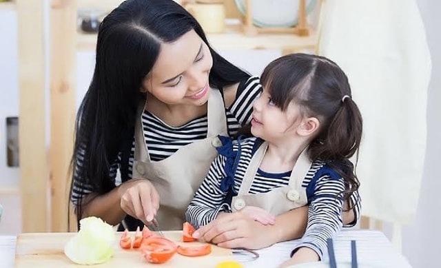 Ini Dia Pentingnya Anak Belajar Memasak Sejak Usia Dini