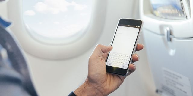 Agar Aman, Hindari Lakukan Beberapa Hal Ini Saat Naik Pesawat