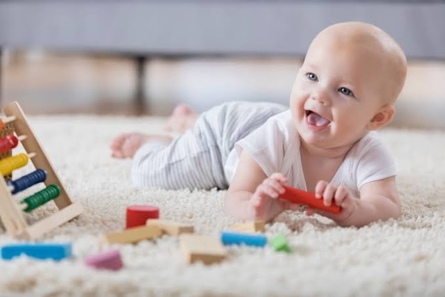 Ini Tanda Bahwa Si Kecil Merupakan Bayi Pintar. Coba Perhatikan!