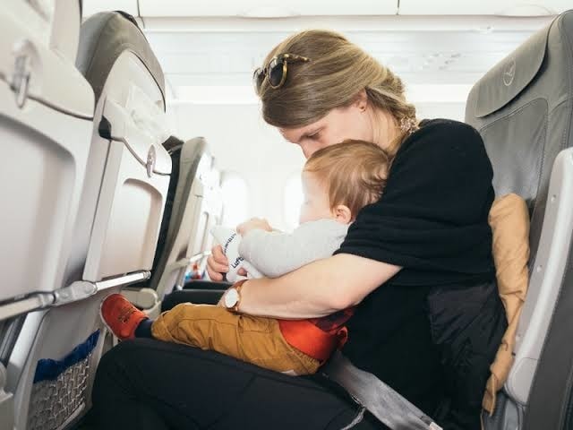 Tips Travelling yang Aman dan Nyaman Bersama Bayi