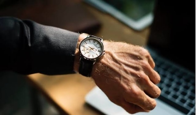 Paling Muda di Kantor? Tetap Semangat Kerja dengan Cara Ini!