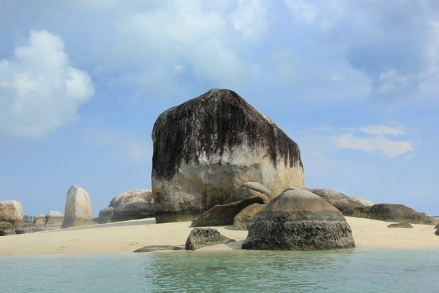 5 Tempat Wisata Alam Ini Hanya Ada di Belitung, Penasaran?