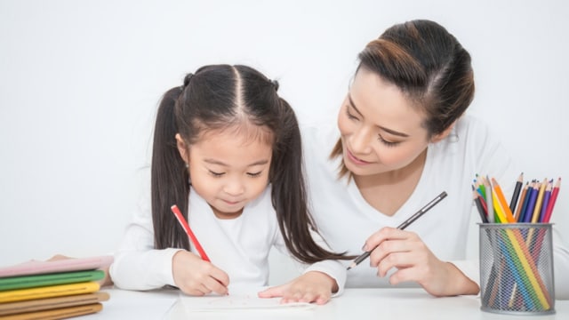 Berikut Ini Cara Belajar Efektif Untuk Anak SD. Yuk Dicoba!