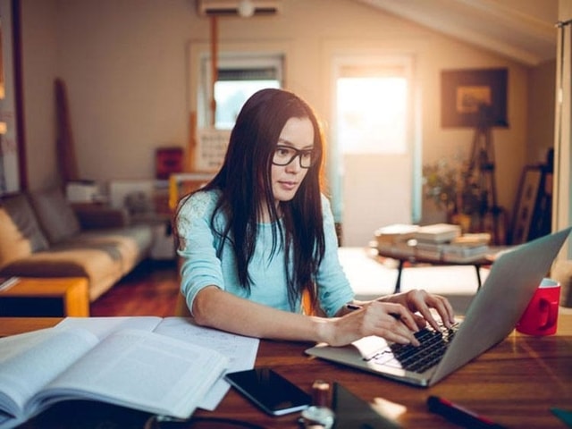Ini Beberapa ‘Versi’ Ngantor Ala Pekerja Freelance 