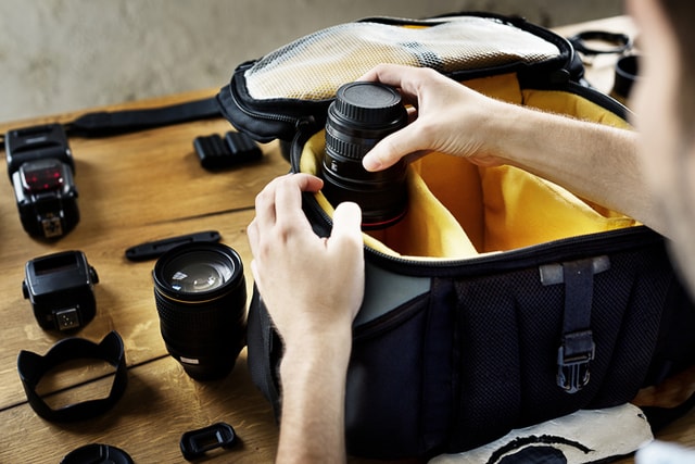 5 Tips Aman Membawa Kamera Saat Travelling. Wajib Dicoba!