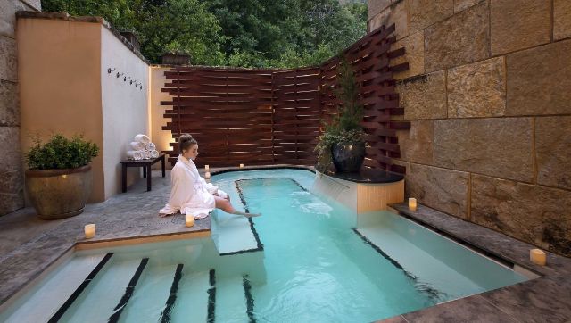 5 Alasan Mengapa Kamu Perlu Nyobain Staycation di Hotel Fancy!