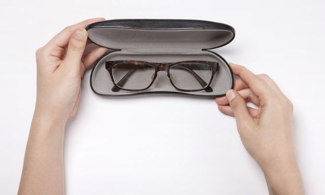 5 Tips Liburan Nyaman Untuk Kamu Si Pengguna Kacamata
