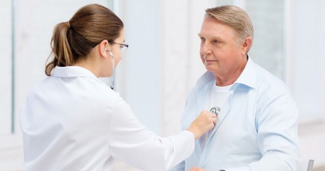 Covid-19 Sebabkan Pneumonia, Siapa yang Rentan Terserang?