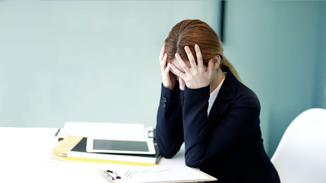 Kena Depresi Tetap Bekerja dan Beraktivitas Normal? Bisakah?
