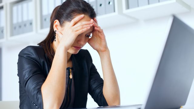 Kena Depresi Tetap Bekerja dan Beraktivitas Normal? Bisakah?