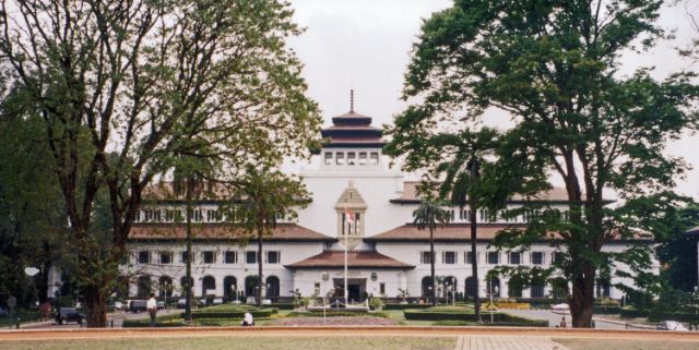 Tempat Bersejarah Indonesia: 5 Destinasi Wajib Kunjungi!
