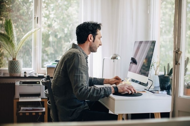 7 Tips Cerdik Supaya Work From Home Tetap Produktif!