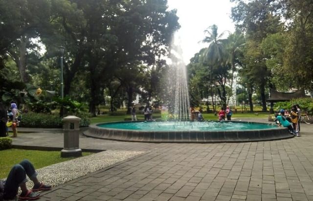 Bosan Ke Mall? Ini 7 Taman Kota Jakarta yang Bisa Kamu Kunjungi