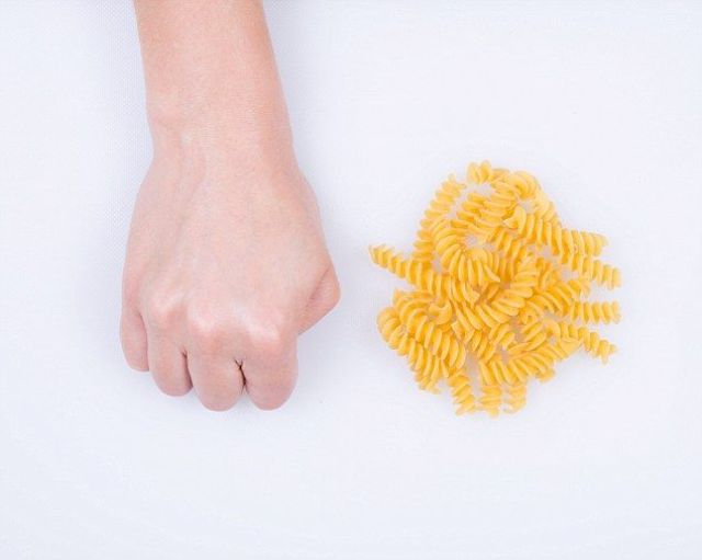 Ajarkan Pola Makan Sehat Pada Anak Dengan 7 Tips Ini