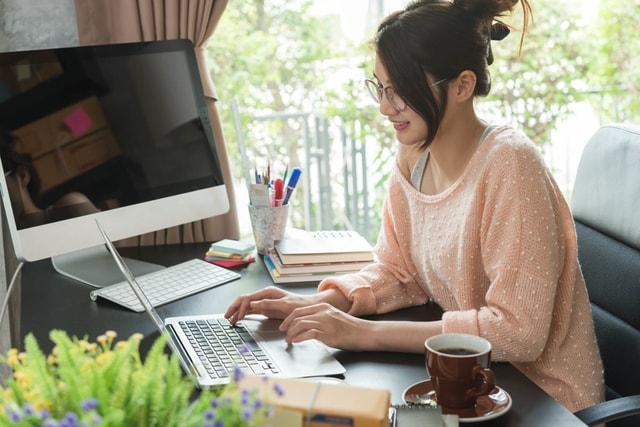 Mulai Merasa Bosan? Sadari 5 Kelebihan Ini Saat Work From Home!