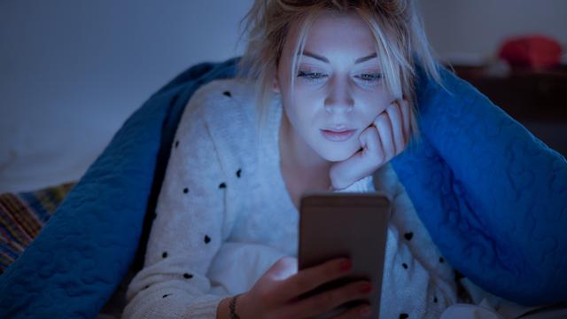 Sulit Tidur Karena Cemas Akan Berita Covid-19? Yuk, Terapkan 5 Tips ini!