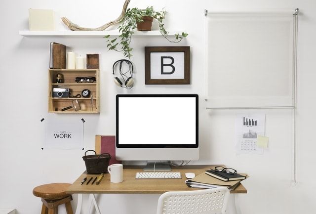5 Tips Menata Meja Kerja Saat Work From Home Agar Lebih Produktif