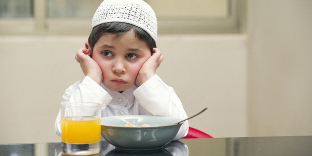 Anak Belajar Puasa, Tetap Jaga Kesehatannya Dengan 5 Tips Berikut