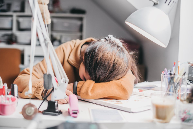 Coba Perhatikan! 5 Kelemahan Multitasking yang Sering Tak Disadari