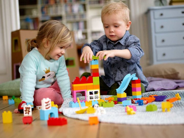 5 Permainan yang Cocok Untuk Asah Kreativitas Si Kecil. Bisa Dicoba Di