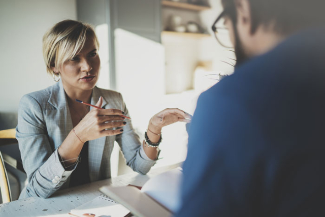 4 Tips Tetap Profesional Dalam Menghadapi Perbedaan Pendapat Dengan Atasan