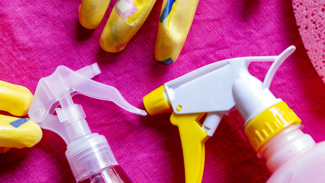 5 Benda yang Kerap Digunakan Anak Ini Mesti Rutin Dibersihkan Pakai Disinfektan
