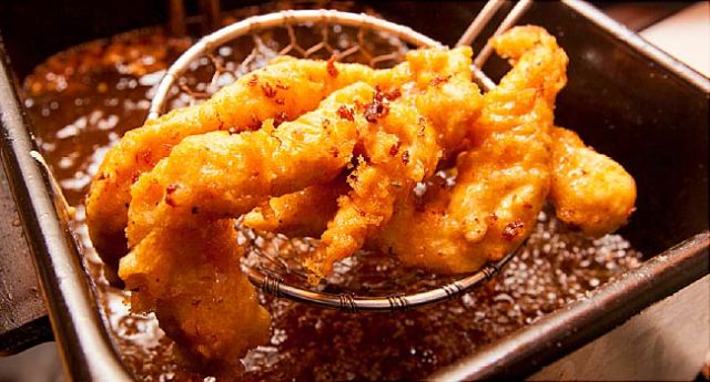 5 Makanan Ini Wajib Dihindari Selama Terinfeksi Covid-19