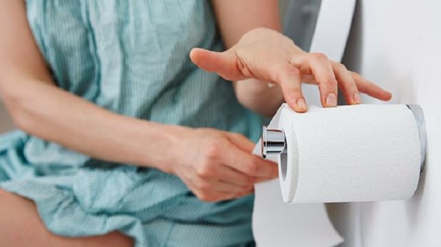 Urin Berwarna Kuning Habis Minum Suplemen, Aman Gak Sih?