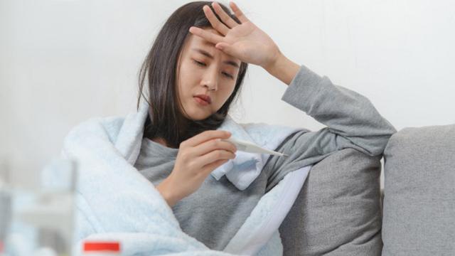 Nyaris Mirip! Ini Lho Bedanya Pneumonia dan Covid-19