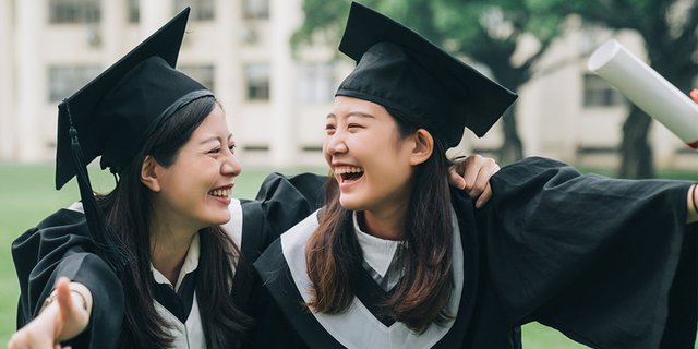 Siap Bekerja, Fresh Graduate Harus Ketahui 5 Hal Ini Terlebih Dahulu Ya!