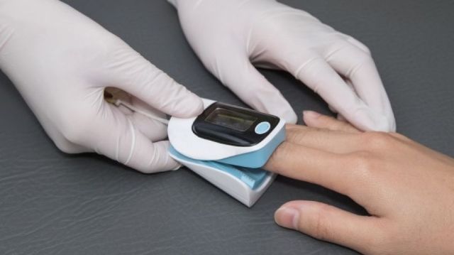 Oximeter Penting saat Isolasi Mandiri, Ini Cara Pakainya