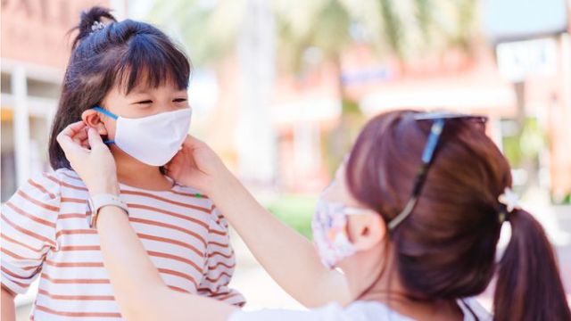 Parents, Ini 5 Do and Don'ts Bicarakan Soal Covid-19 pada Anak