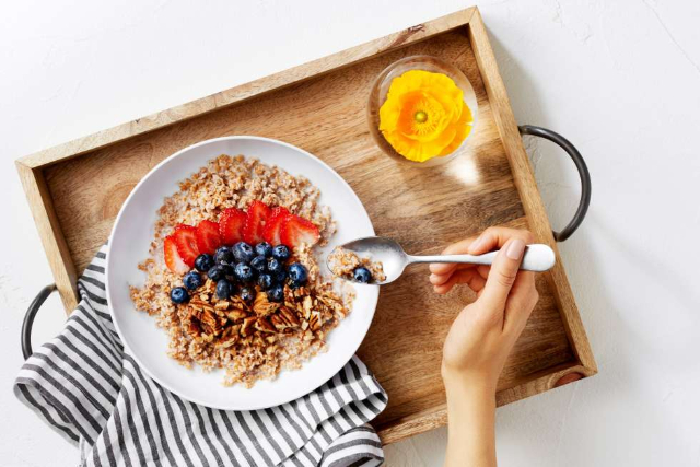5 Tips Penting Untuk Penuhi Kebutuhan Kalori. Bikin Badan Tak Mudah Lemas