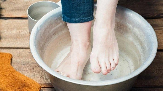 Tak Harus Minum Obat! Begini Cara Menurunkan Demam yang Bisa Dilakukan