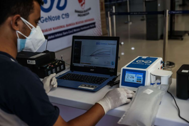 GeNose Dijadikan Syarat Perjalanan Udara: Ini 5 Faktanya!